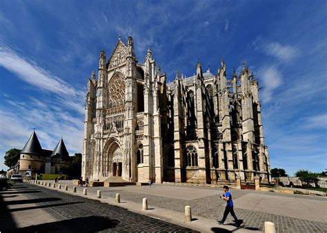 beauvais in french.